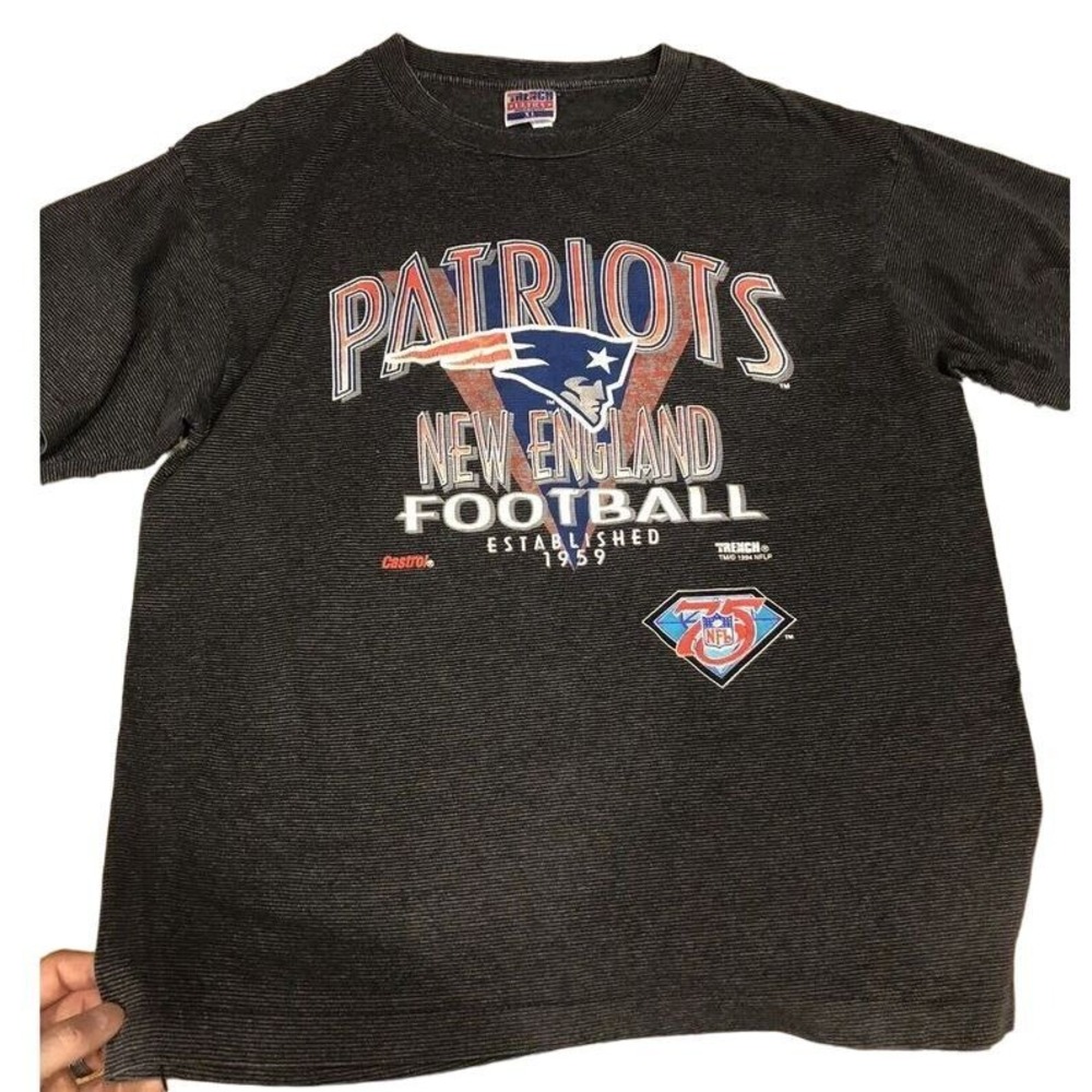 Vintage 1994 New England‎ Patriots NFL 75th Anniversary T-Shirt Trench Mens XL
